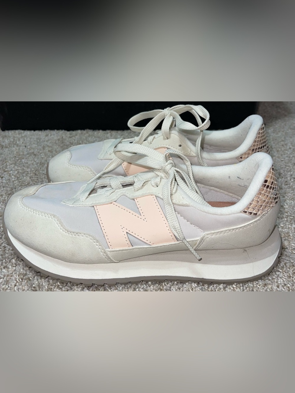 New Balance 237 girls 4.5 sea salt pink haze  shoes
